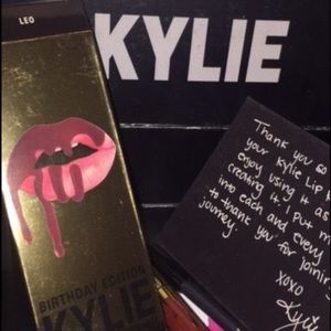 Kylie lipkit birthday edition Leo